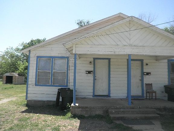 2nd image of 606 W Green Ave