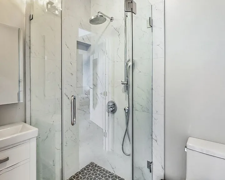 1026 Capp St — Photo 38