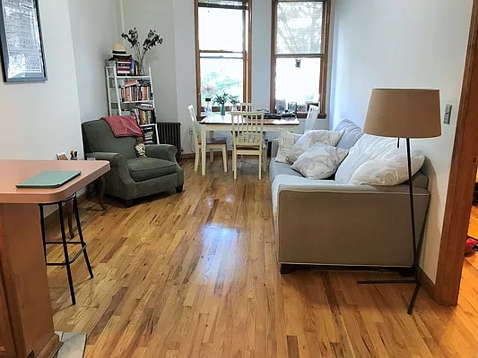 Rented by Joe Gotham LTD | media 11