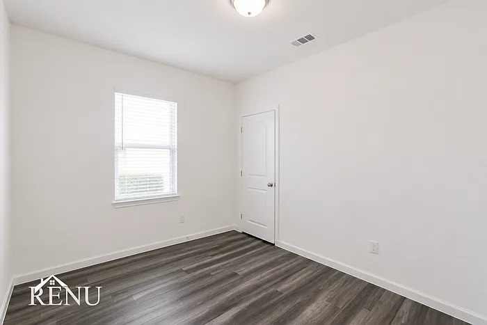 6124 Harrah Ln — Photo 15