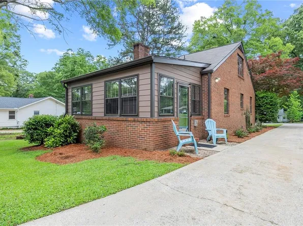 156 Dixon St, Jonesboro, GA 30236