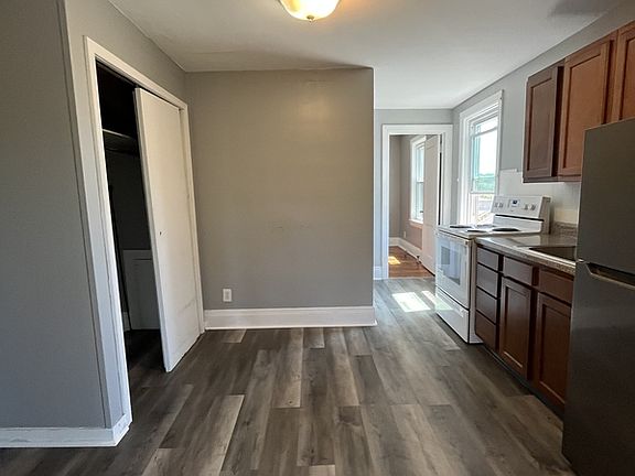 3rd image of 240 Saratoga St #6