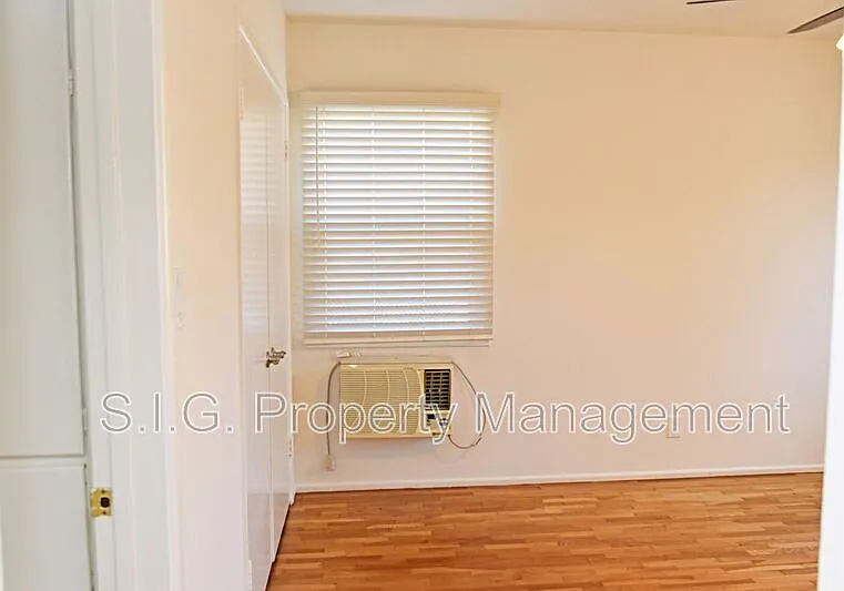 5637 Strohm Ave #1 — Photo 9