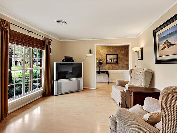 4th image of 4306 Willow Hill Dr