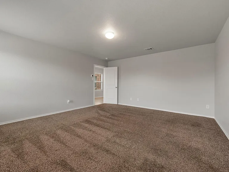 2415 Anton Dr — Photo 17