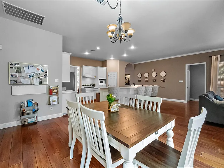 3 Savoy Ct — Photo 16
