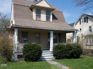 236 Old Post Rd, Fairfield, CT 06824