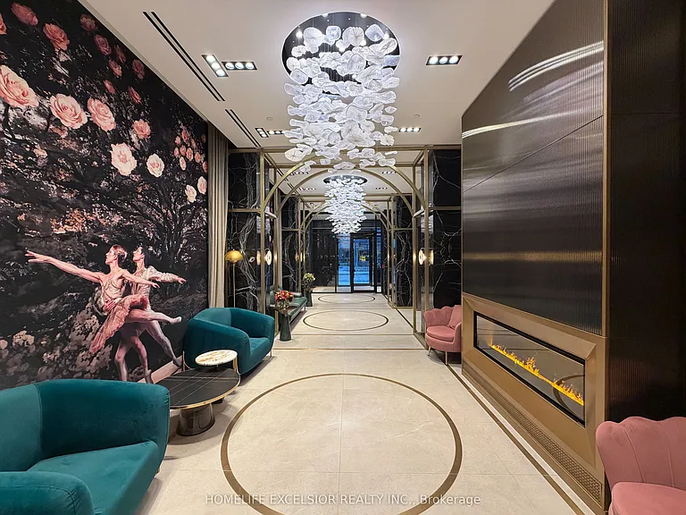 771 Yonge St #1208 — Photo 4