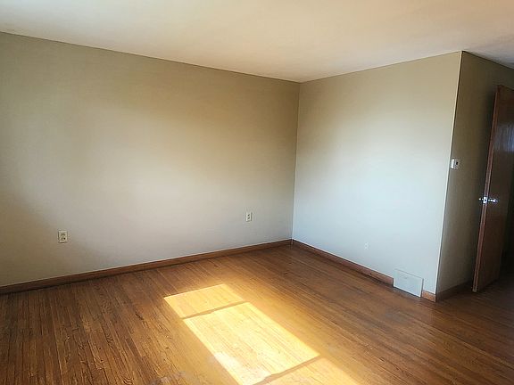 Bright Living room nice hardwood floors