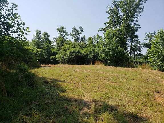 4th image of 412 West Hwy