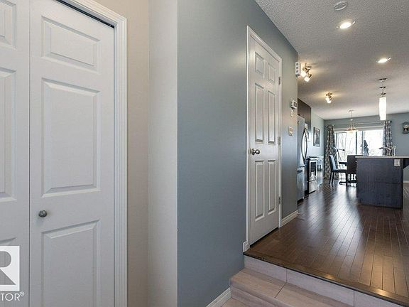 3rd image of 3119 Carpenter Lndg SW