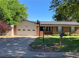 234 Circle Dr, Guymon, OK 73942