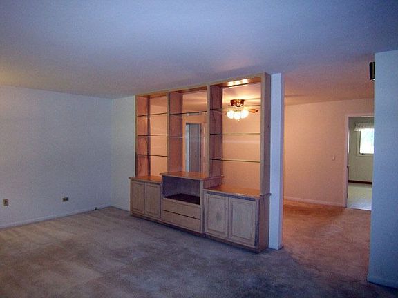 Dining Room 2nd view