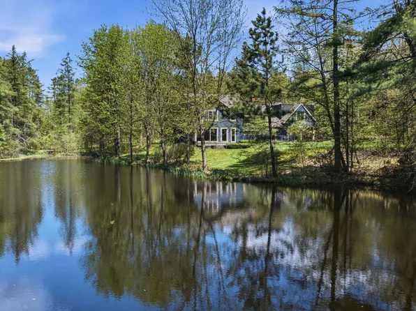 112 Chemin Jordan Hl, Cookshire Eaton, QC J0B 2A0