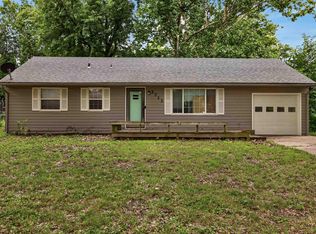5713 SW 14th St, Topeka, KS 66604