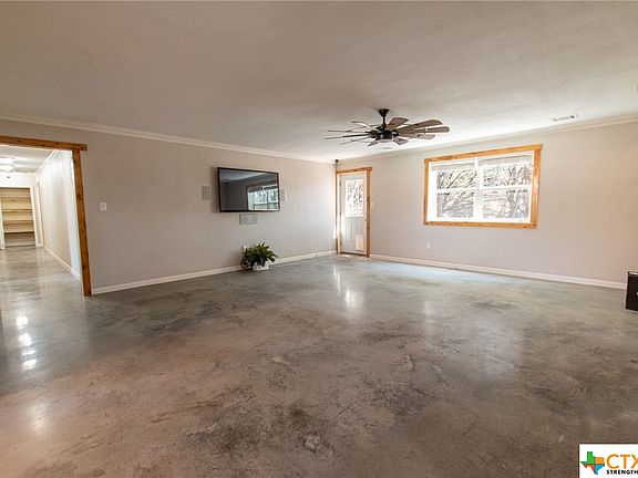 4th image of 1058 County Road 4126