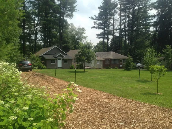 116 Firehouse Rd, Pocono Pines, PA 18350