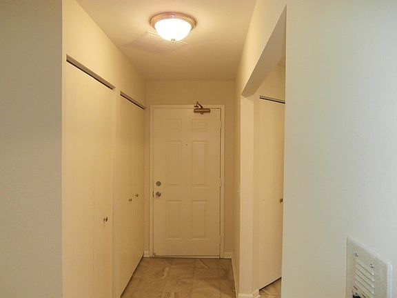 5th image of 252 W Jennifer Ln Unit 4-4A