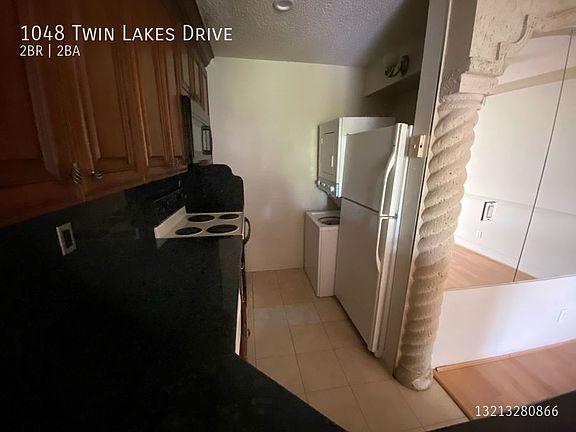 2nd image of 1048 Twin Lakes Dr