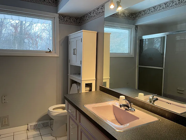 748 Radford Dr — Photo 10