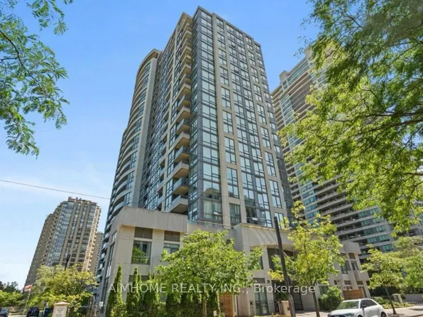 35 Hollywood Ave, Toronto, ON