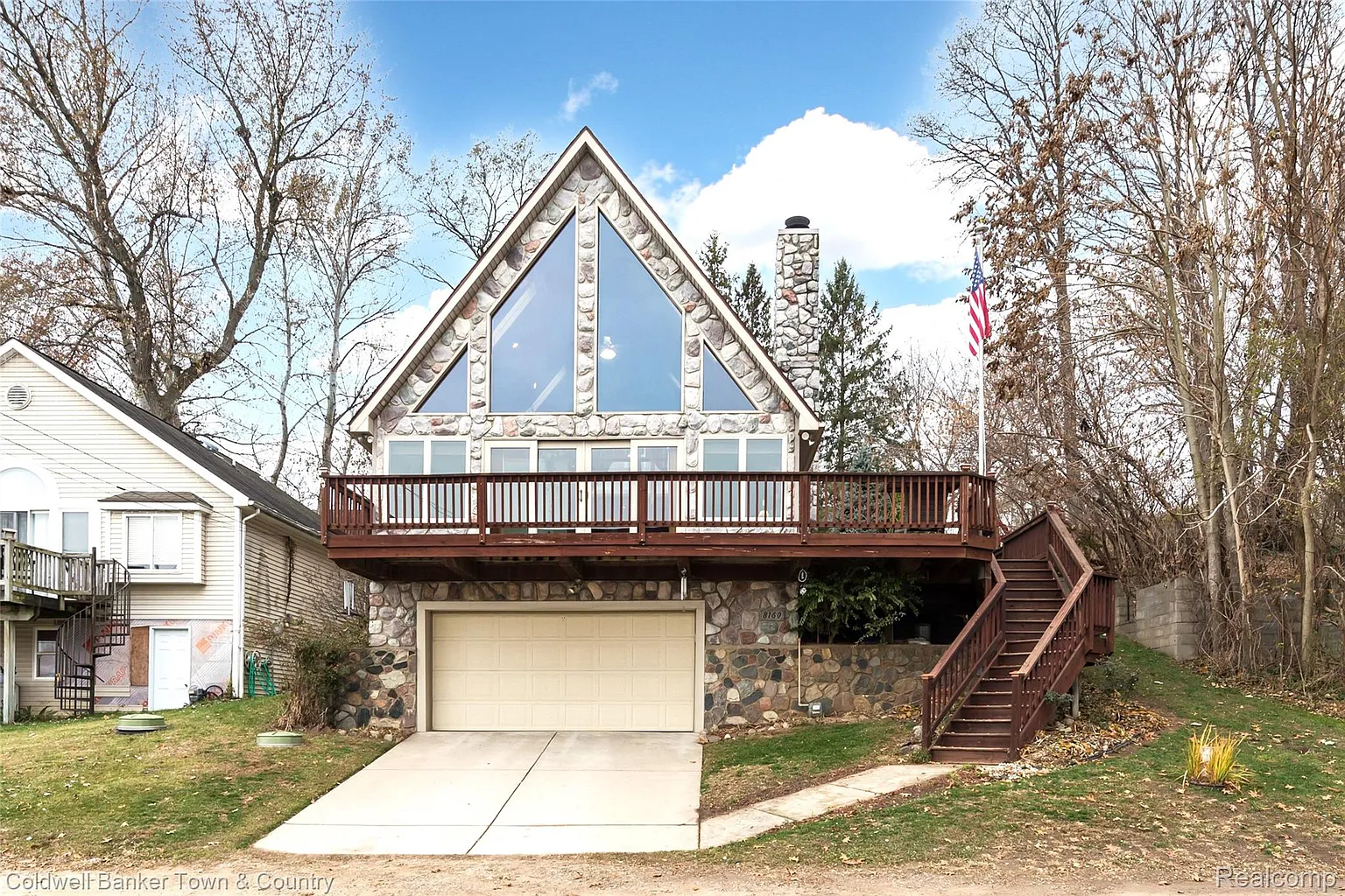 8160 Halfway Dr photo 1