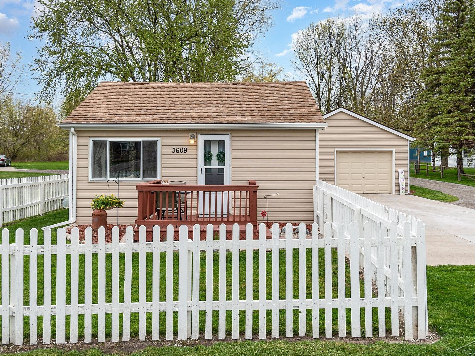3609 Wheeler Rd, Bay City, MI 48706 Zillow