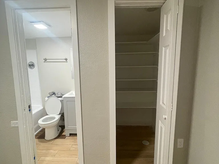2341 W Yuma St #2 — Photo 4
