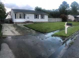 3239 Troy Ln, Chesapeake, VA 23323