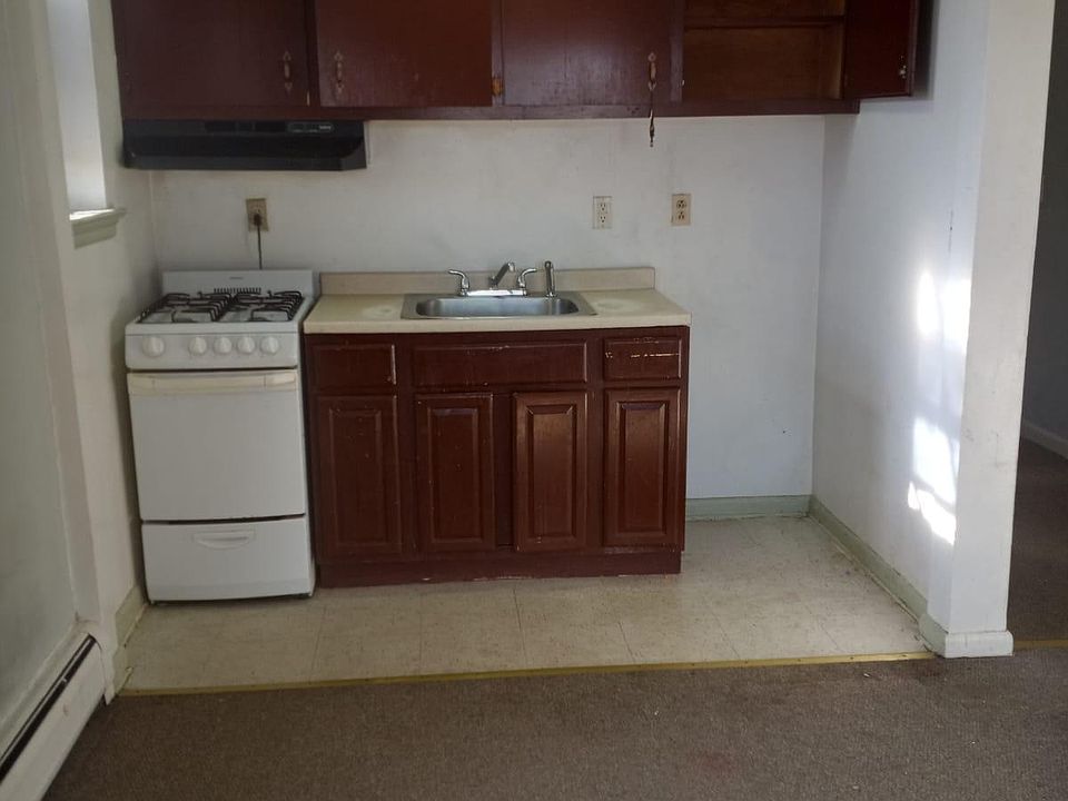 2nd image of 117 Crescent Ave #Rhny4xgjm