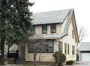 223 Lexington Ave, Oyster Bay, NY 11771