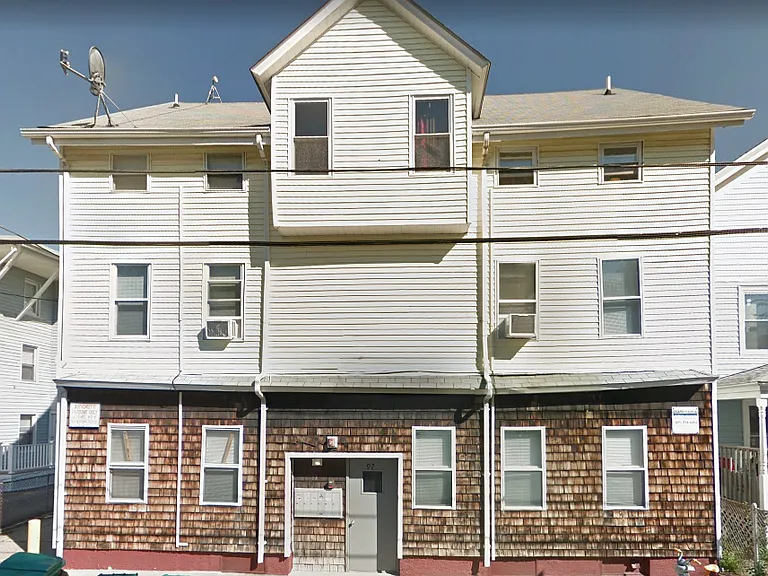 91-97 Hedley Ave — Photo 1