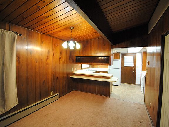 3rd image of 830 5th Ave APT B