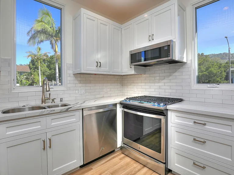 1005 N Milpas St #A — Photo 6