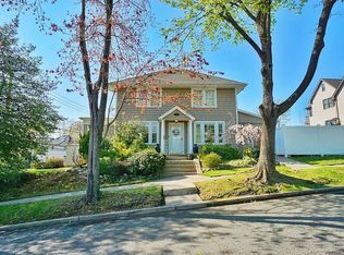 115 Wheeling Ave, Staten Island, NY 10309