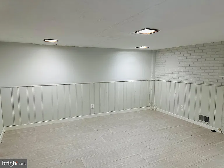2500 Lake Ave — Photo 19