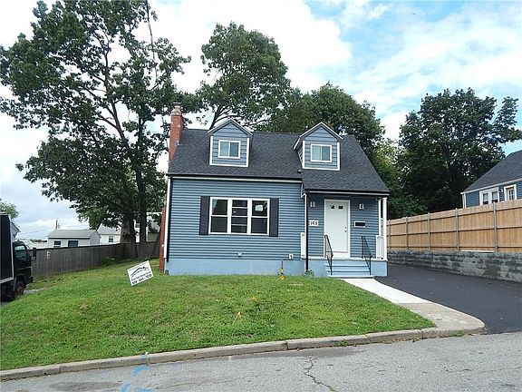 2nd image of 165 Gladstone St