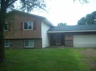 23640 Davenport St NE, East Bethel, MN 55005