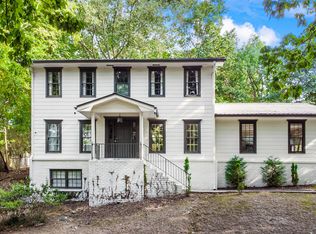 813 Lakeshore Dr, Berkeley Lake, GA 30096