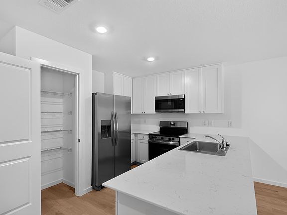 5th image of 127 Mapleview Dr #Hs-28a