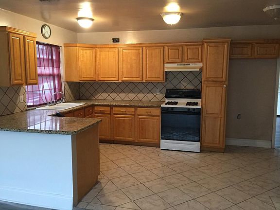 3rd image of 8808 Olney St