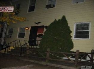 7106 64th St, Ridgewood, NY 11385