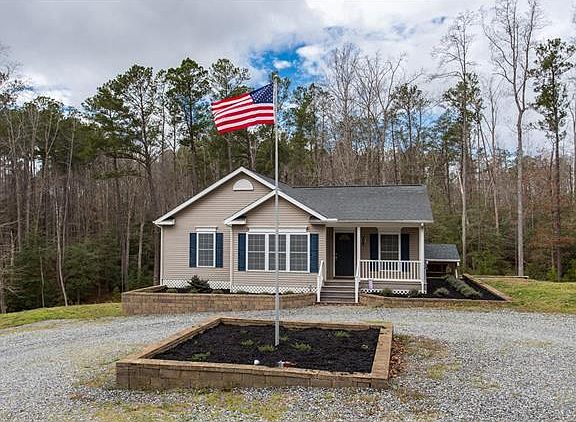 2nd image of 216 Wishing Well Ln