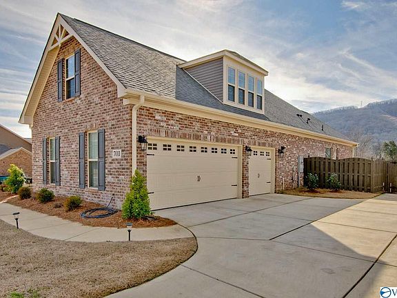 3rd image of 7011 Jane Elizabeth Dr