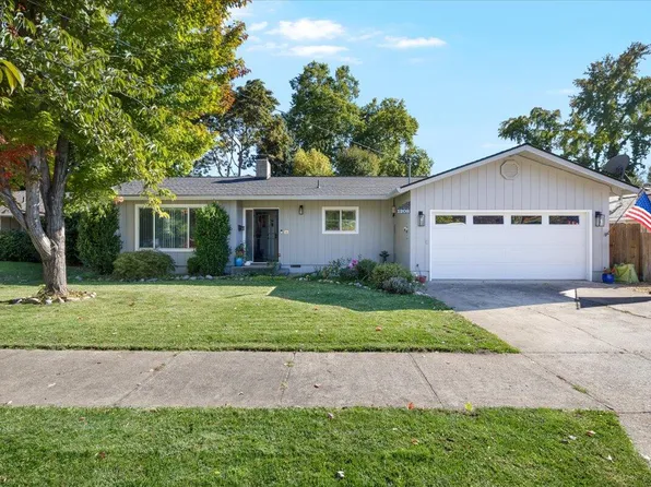 1208 Fortune Dr, Medford, OR 97504