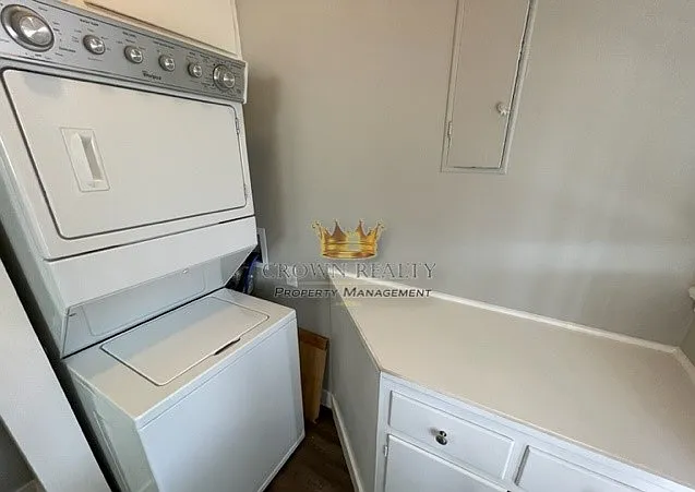 950 Windsor Dr — Photo 6
