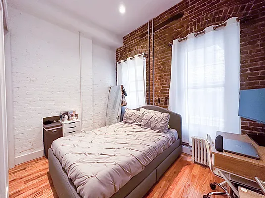 Rented by Voro, LLC | media 6