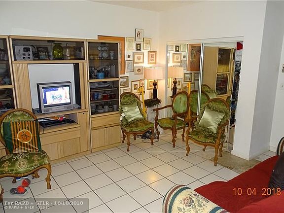 2nd image of 26 Diplomat Pkwy #2384