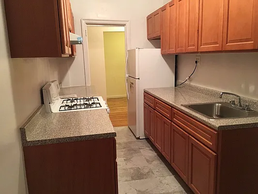 Rented by Skyline Group Real Estate | media 1