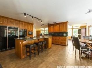 2909 E Little Cottonwood Rd, Sandy, UT 84092